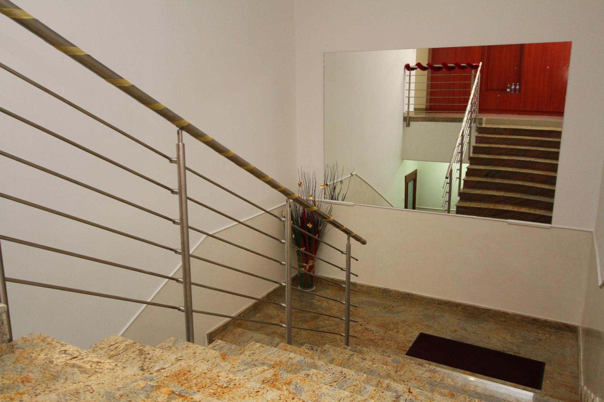 Guesthouse Villa Inn Subotica Buitenkant foto